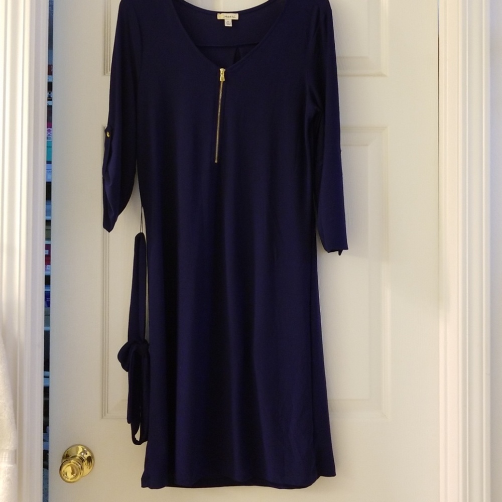 Pretty blue 3/4 sleeve dress